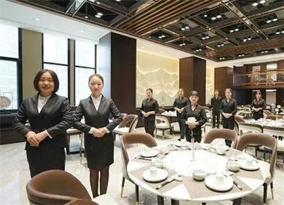 难怪你的餐饮店生意不好,全是因为员工的这些错误行为!